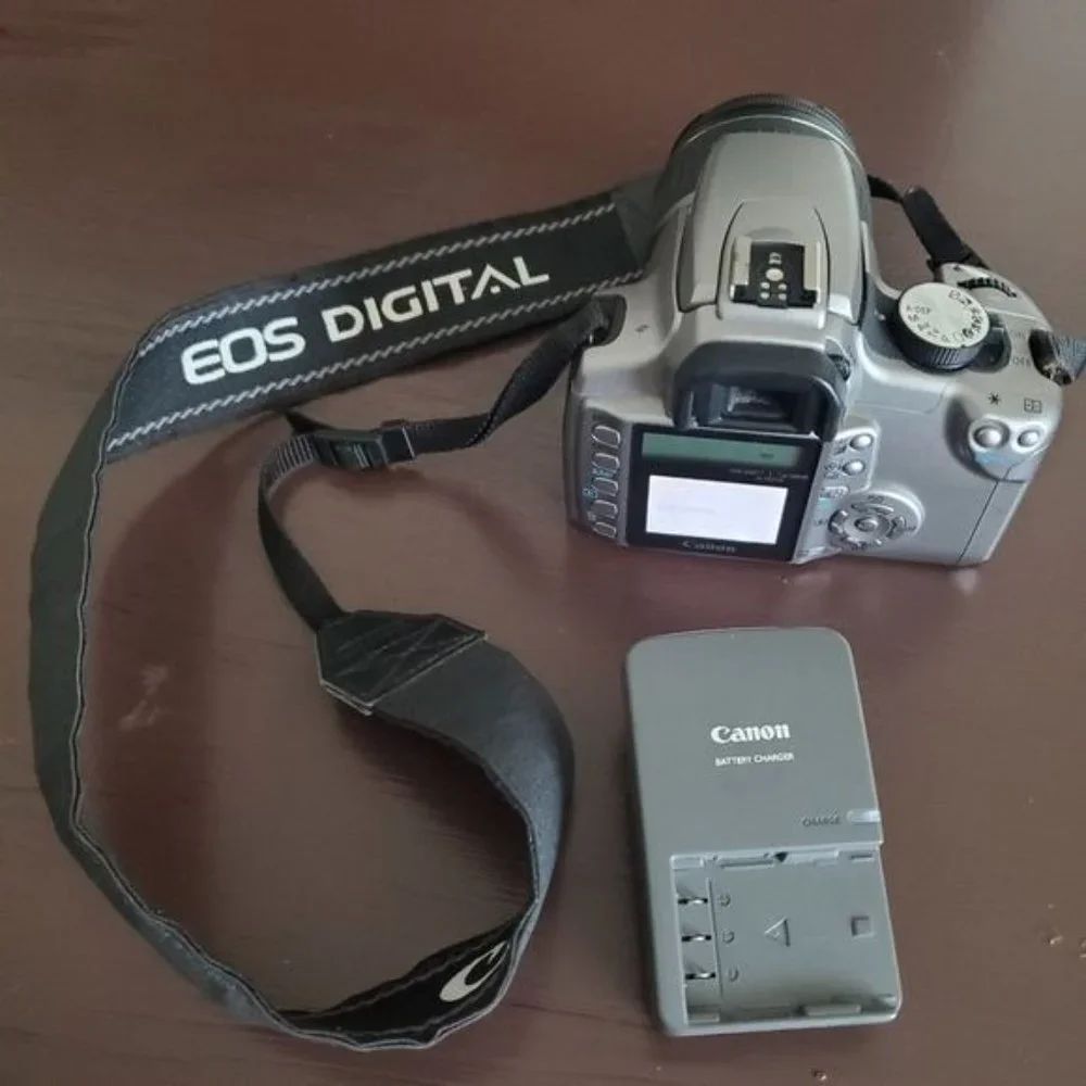 Canon EOS Digital Rebel XT EFS 18-55‎ mm